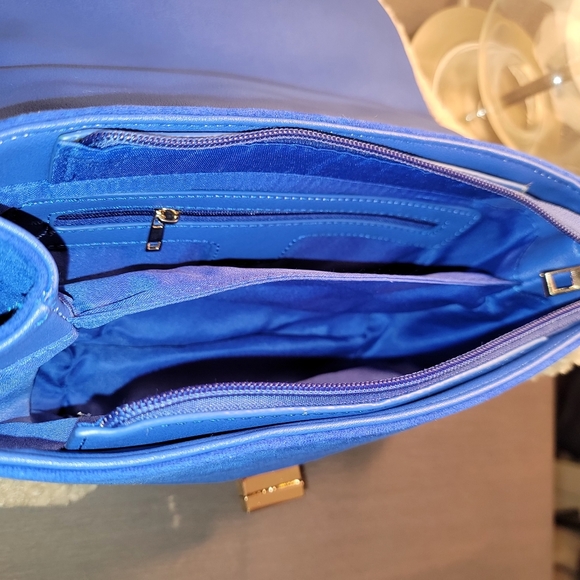 Blue Suede & Shearling Handbag. - Picture 10 of 10